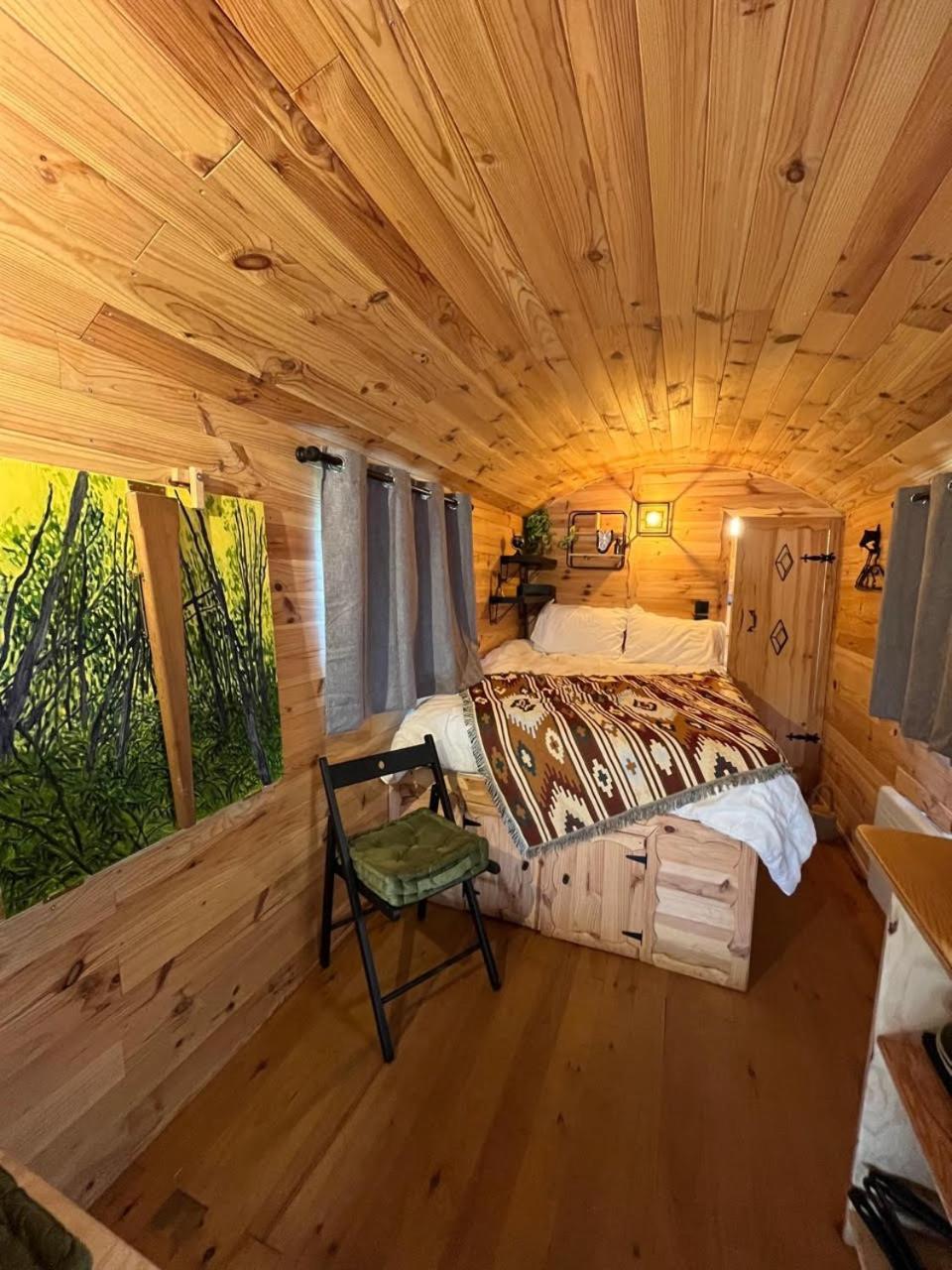 Les Logements Insolites De La Base Nautique Verneuil  المظهر الخارجي الصورة